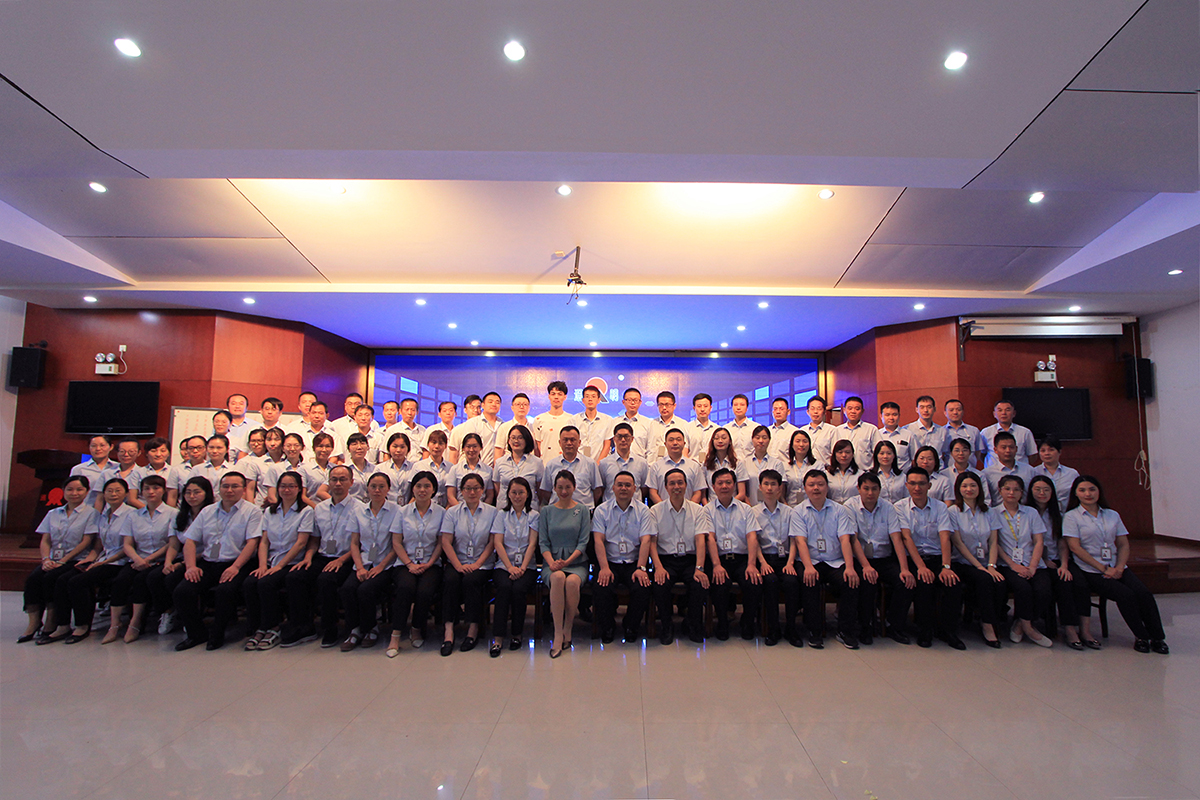 知禮儀 行天下 ——學習高端商務禮儀，做有禮有節的華日升人